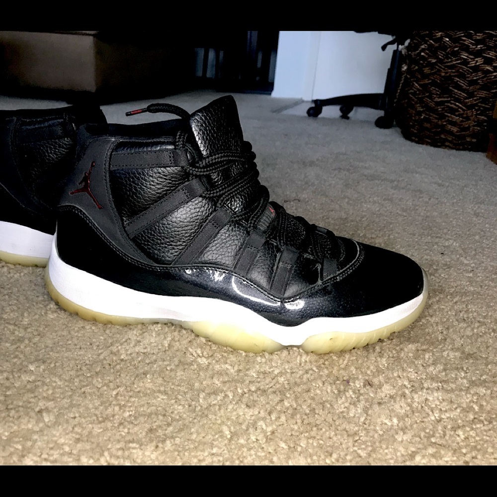 Jordans 11s “72-10”